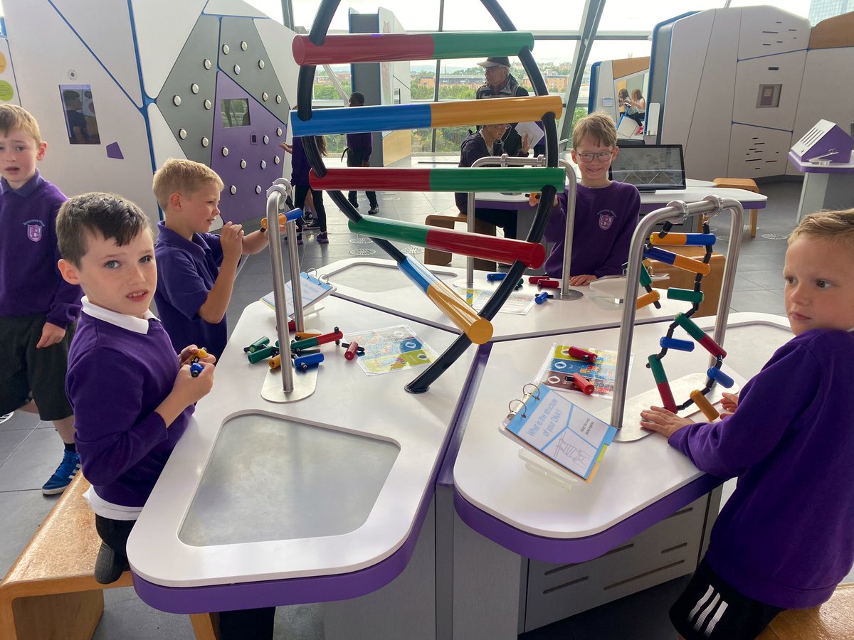 BPSReadingRocks's tweet photo. P3 class trip to The Glasgow Science Centre 🧪🧫🧬 🚌 https://t.co/bSSKDEQhg0