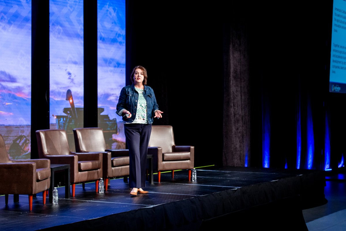 CultivationCorr's tweet image. Our Executive Director @BilliHunt joined the Midwest Agriculture Summit to present insights on the next generation of innovation in ag. 

A big thank you to @FMWFChamber for the opportunity to present and connect with leaders from across the Midwest! #MidwestSummit