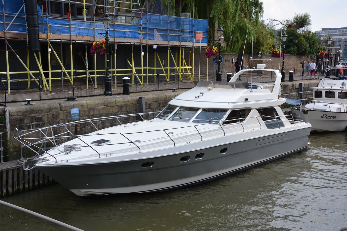 StKatsMarina's tweet photo. Welcome back to SKD berth holder, Princess 55 'Ecco' with its freshly-wrapped silver hull
#hullwrap #skdmarina #igymarinas #londonmarina #destinationlondon #skdocks #LetsDoLondon #seayousoon https://t.co/VV3iO2pX7C