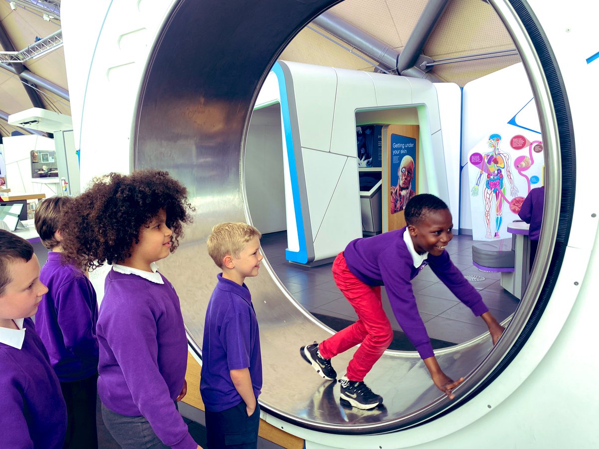 P3 class trip to The Glasgow Science Centre 🧪🧫🧬 🚌
