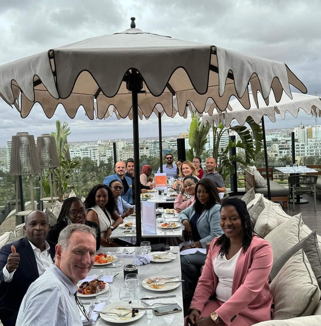 pro_toumi's tweet photo. Séminaire Marketing B2B @orange OMEA à Casablanca, Maroc. 🇲🇦
9 pays, 1 Team. 🙏🏾🧡
#OrangeTunisie #OMEA #ELOB #Stratégie #Innovation #afrique https://t.co/qV7vy0untB