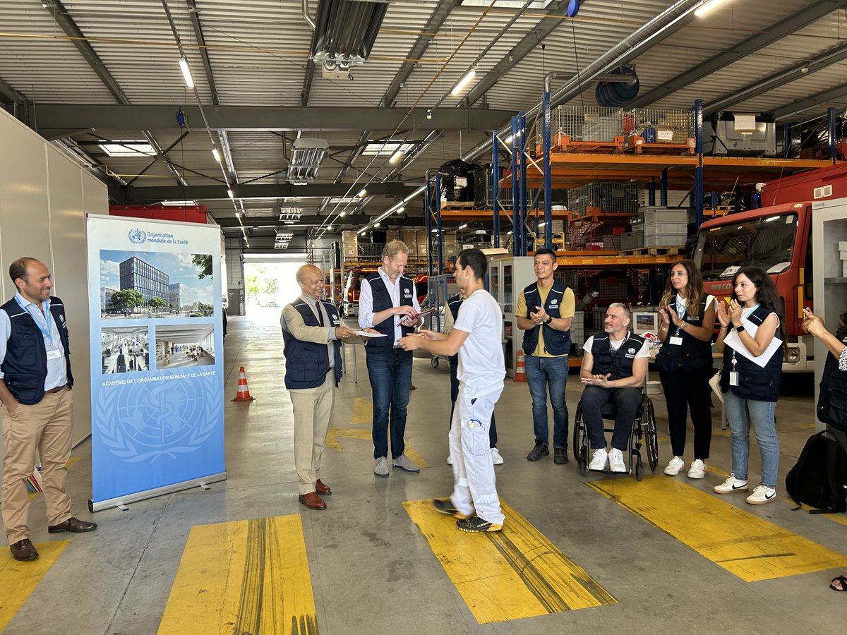 L’Académie de l’OMS a conduit aujourd’hui un exercice de simulation dans le cadre d’une formation sur la prise en charge de victimes en grand nombre. 

Bravo aux équipes des hôpitaux de Genève <a href="/hug_ge/">HUG</a> et de Lyon <a href="/CHUdeLyon/">HCL - Hospices Civils de Lyon</a> qui ont participé à la formation.