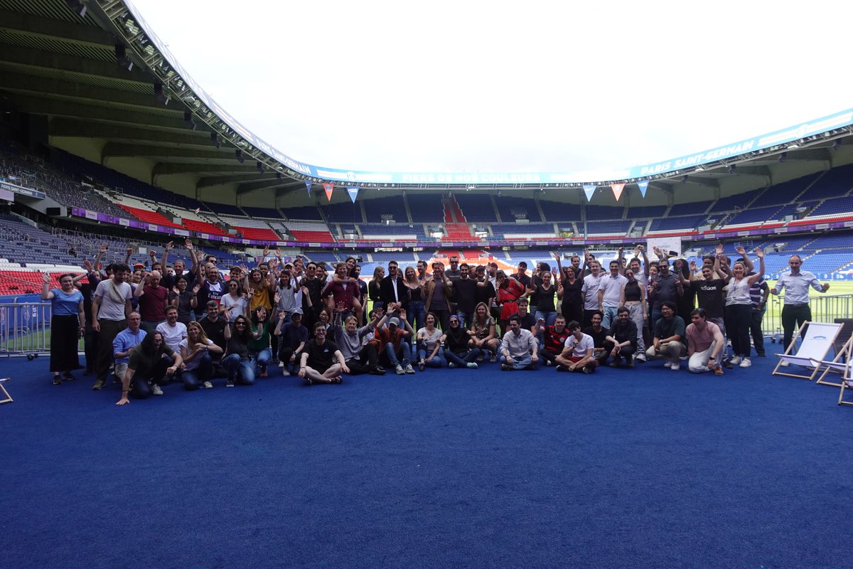 Sharp DX tweet media