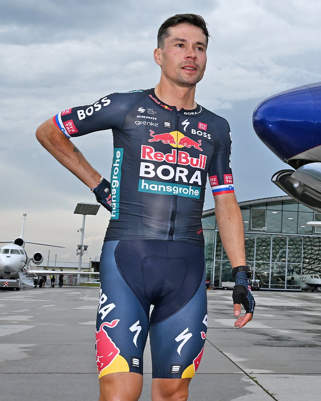 Velon CC on X Introducing BORA hansgrohe The team has revealed their new kit as Red Bull joins the German team as title sponsor Getty