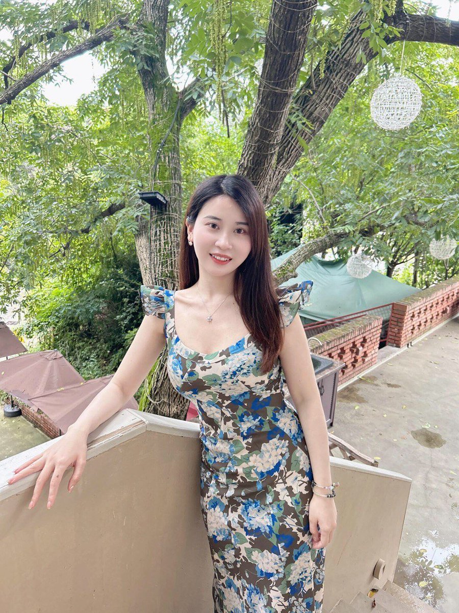 YouY1997's tweet photo. 天气不错，吹着微风感受着夏季的热情！

不过打扮的再漂亮，也要有人欣赏才行。熟透了的果子无人采摘真是一种让人沮丧的遗憾..... https://t.co/uJ0GfgEIv4