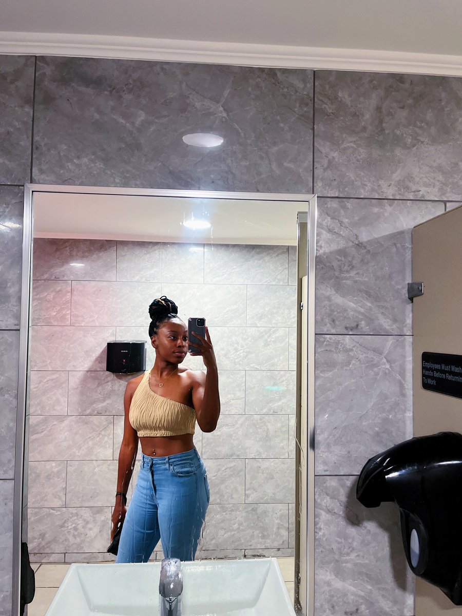 kia_slaughter's tweet photo. 🥰😍 https://t.co/NldVb3gTvv