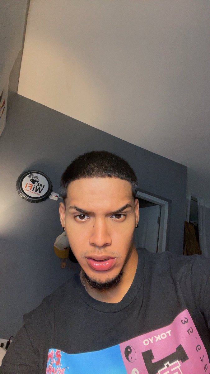 iamjoelmorel's tweet photo. El pelo corto me queda bien 🙌🏽 https://t.co/ncdKPxoQ1N