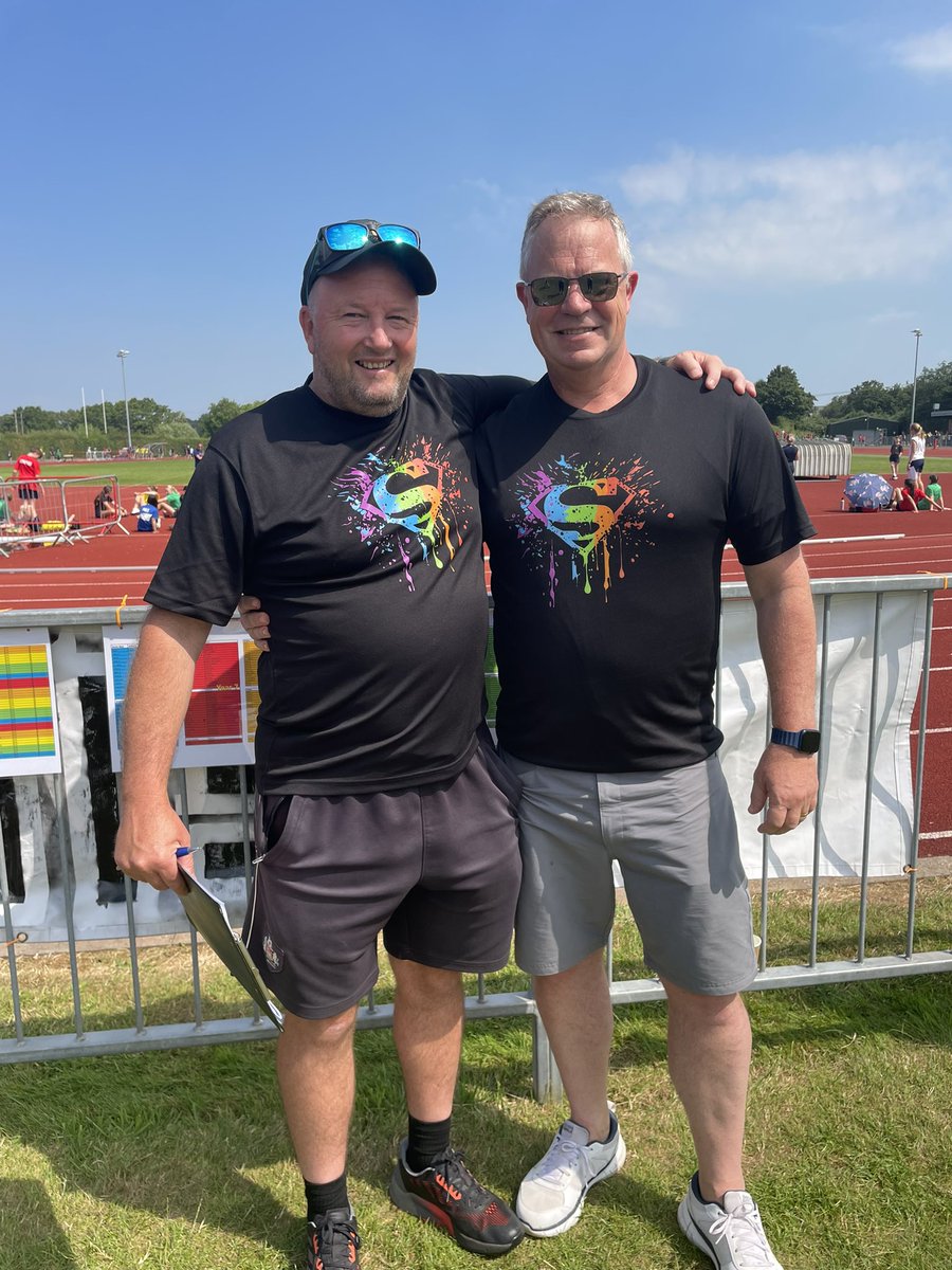 Great to catch up with <a href="/OldBristolians/">Old Bristolians</a> and 🖤House legend John Sisman today. Got him in a new House T shirt so he can represent us on his travels #Sc