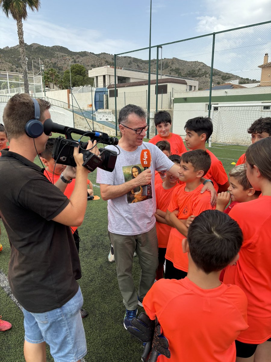 Campus de verano. Visita de <a href="/telfy_ES/">Telfy</a> TV.