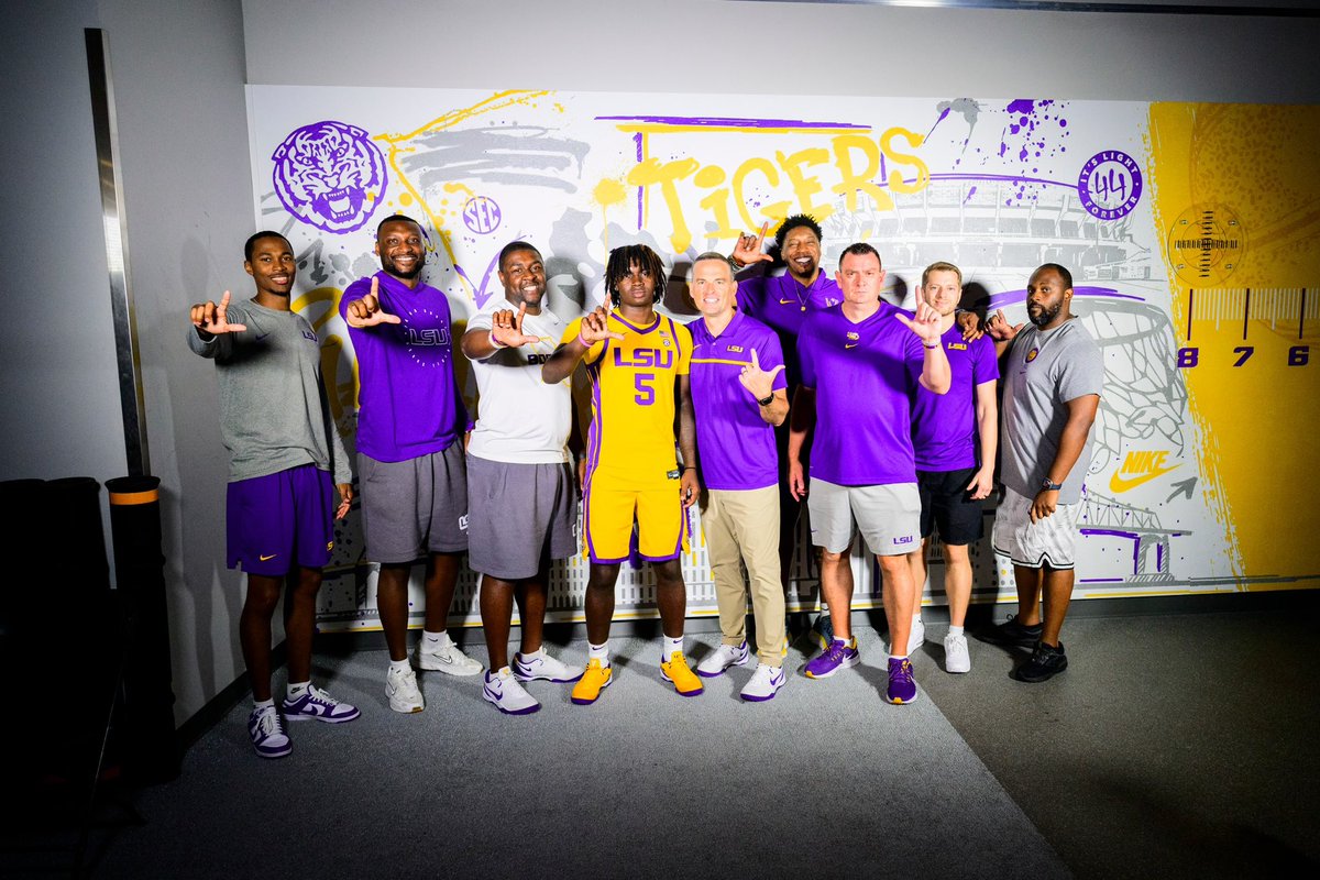 Thankful for the coaching staffing at LSU for hosting me on an official visit!