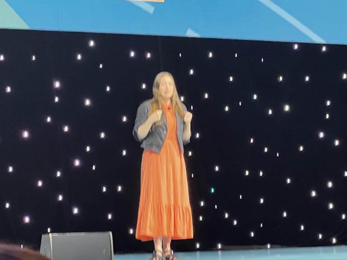 seanmarnold's tweet photo. @edtechpanda from @nycschools is sharing how to empower women in STEM through a Gen-X lens at the #ISTELive Ignite sessions. https://t.co/InmPlcHaNK