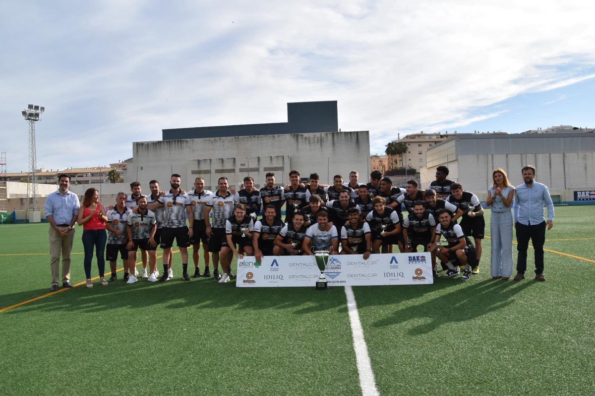 Gracias por este año <a href="/cpmlaslagunas/">C.P. Mijas-Las Lagunas</a>,os deseo lo mejor en el futuro. Me marcho muy feliz dejando ambas partes la puerta abierta y tras hacer con mis compañeros 1 temporada histórica ganando copa, liga y ascenso a <a href="/TerceraDivGr9/">TerceraDivGr9</a>.Toca prepararme para lo que pueda venir en un futuro