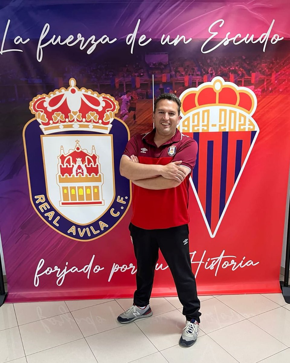 RealAvilaCF's tweet photo. ♥️💙 Rubén Calvo y Pablo Manso llevarán las riendas de nuestro Cadete C la próxima temporada.
⚽ ¡Mucha suerte a los dos!
#CanteraEncarnada 🐣 https://t.co/cHj1OFVAJc
