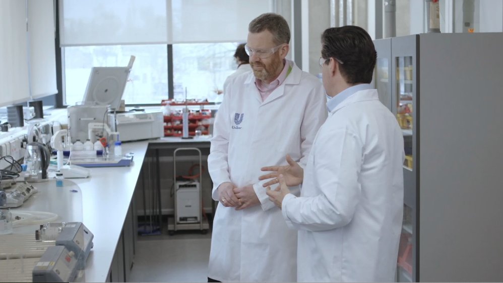 BevEve's tweet photo. 💪What a powerful partnership! 🔬
@MSCloud is providing @Unilever with #AI tools, a platform to harnesses the power of the cloud and more, enabling them to ‘compress decades of lab work, into days’ 🤩
📺 https://t.co/lQmfxUQb5B
#MSCloud #FutureofCloudSeries #MSFTPartner #AzureQuantumElements #sustainability
