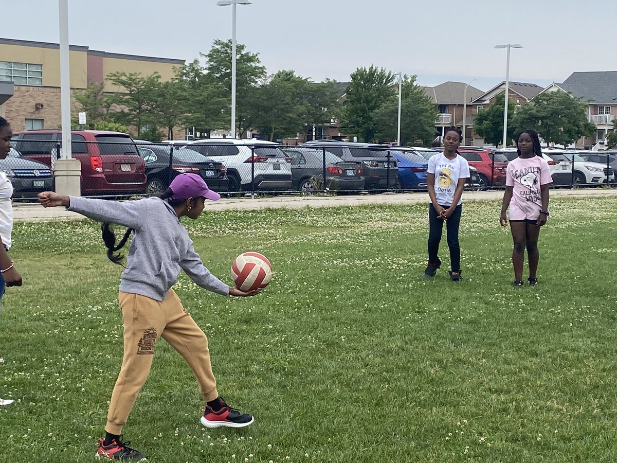 Rhiannon McIntosh tweet media