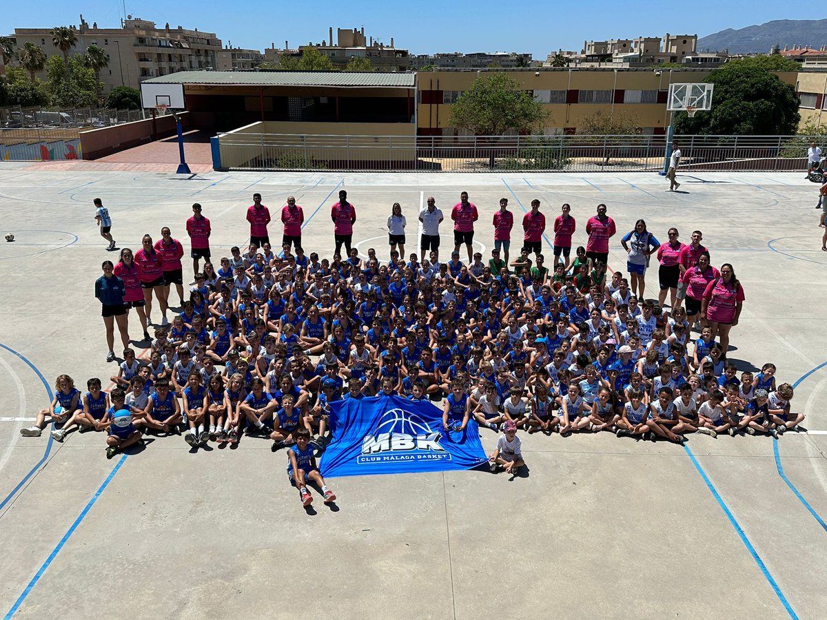 📸Fotos Gala Clausura Temporada 23/24.  Dos jornadas muy especiales para todos nuestros jugadores, de reconocimiento a sus logros y evolución, y de reencuentro entre amig@s. Álbum completo: malagabasket.com/es/news/clausu… ¡¡Gracias a todos!! #baloncesto #MALAGA