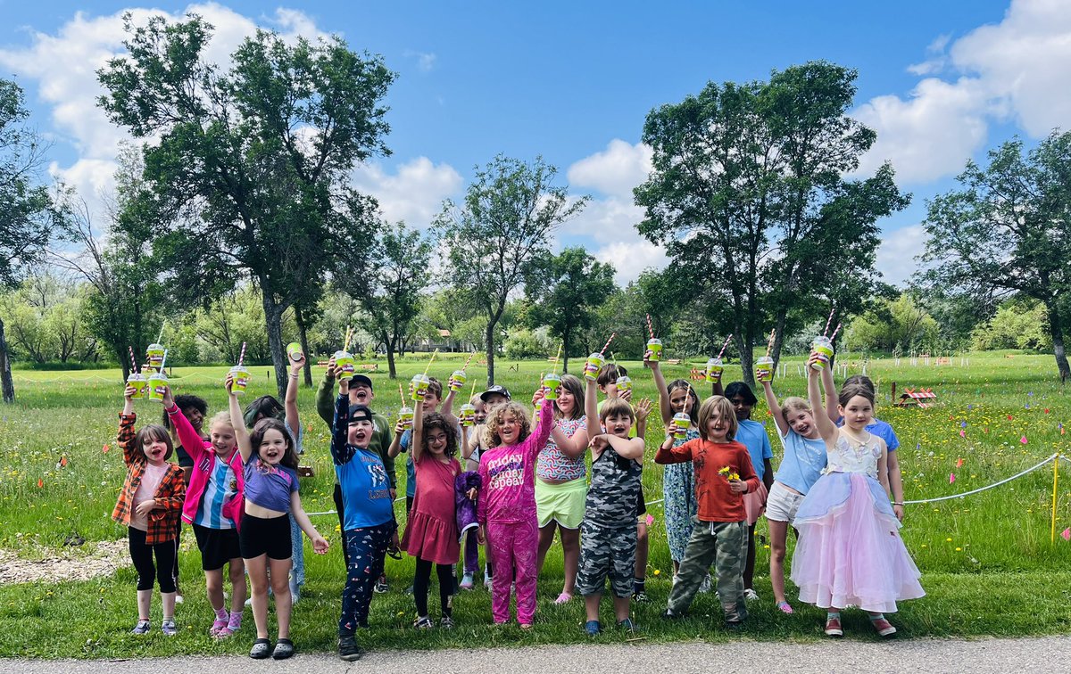 Happy Last Day !! 😭❤️ <a href="/Connaughtcomets/">Ecole Connaught</a> <a href="/RegPublicSchool/">Regina Public Schools</a>