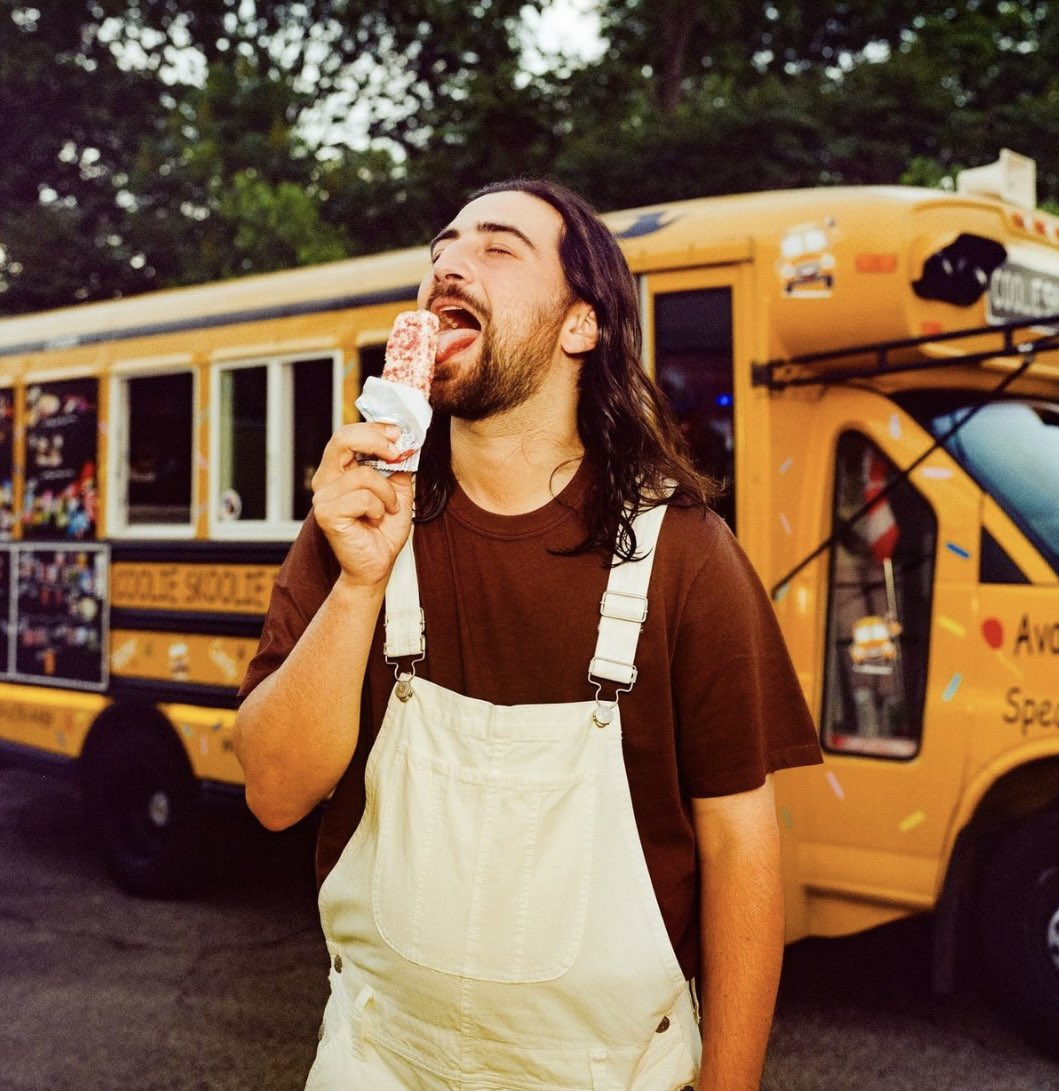 NoahKahan's tweet image. Lickin cream livin dreams