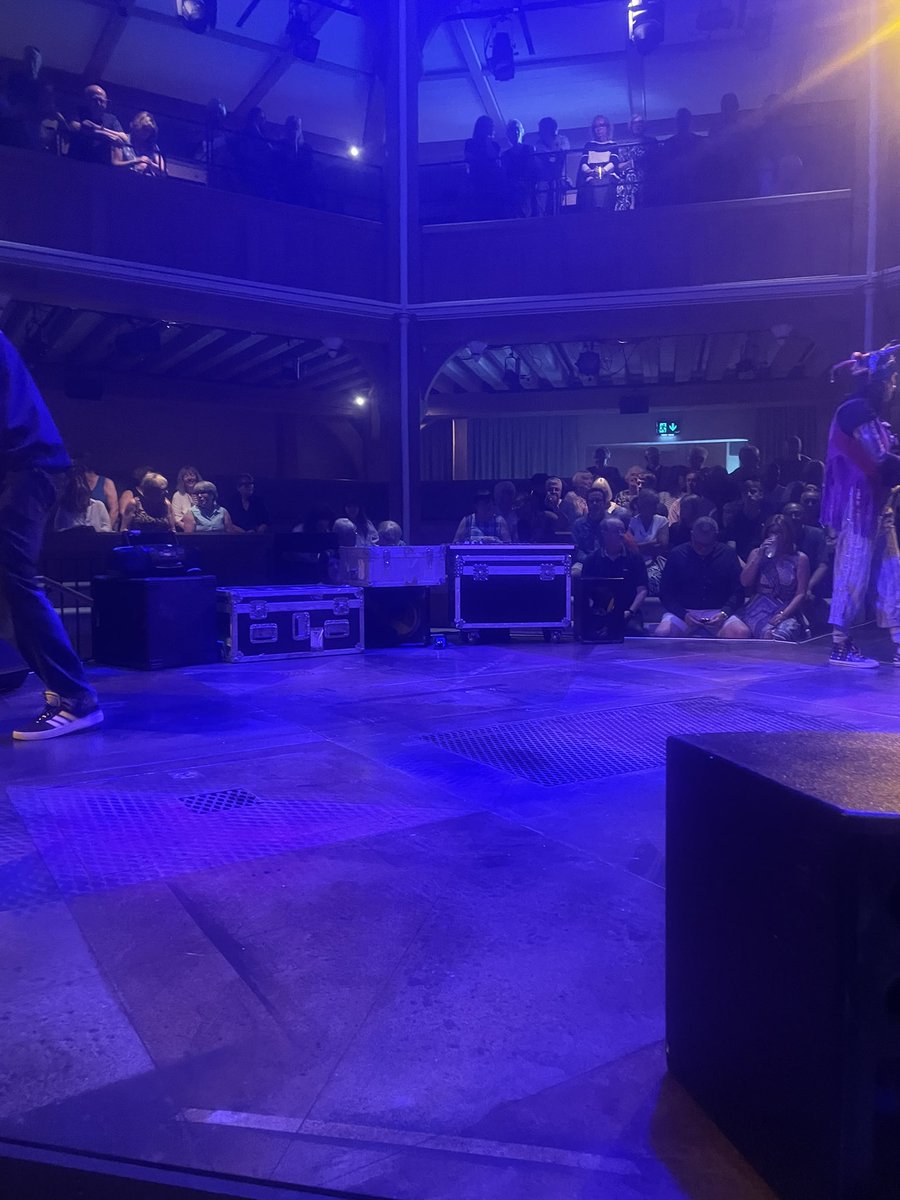 Miss Tiddy 📖 tweet media