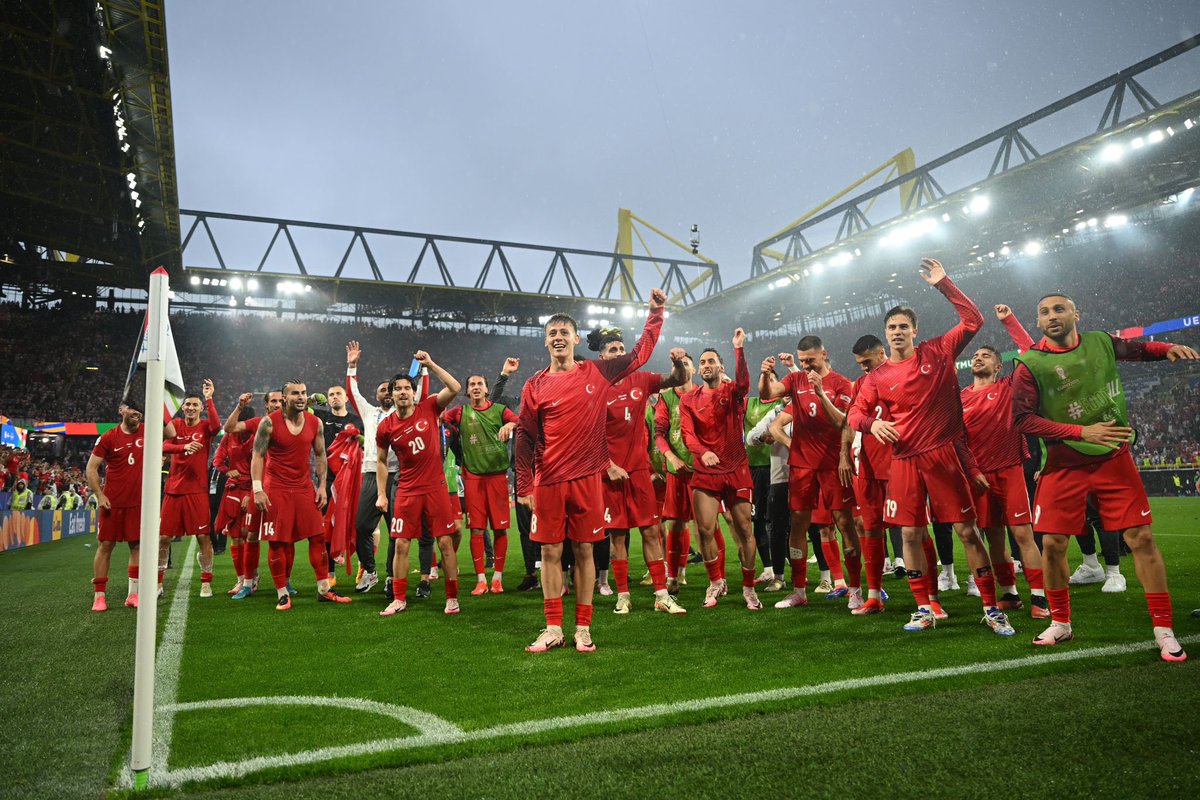 Turkey are in the euros knock out stages for the first time in 16 years 👏🇹🇷