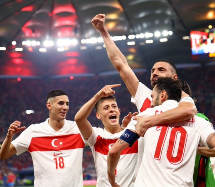 bosunatiklama's tweet photo. Türk önde, Türk ileri! 🇹🇷 https://t.co/cVzbIPxyEG