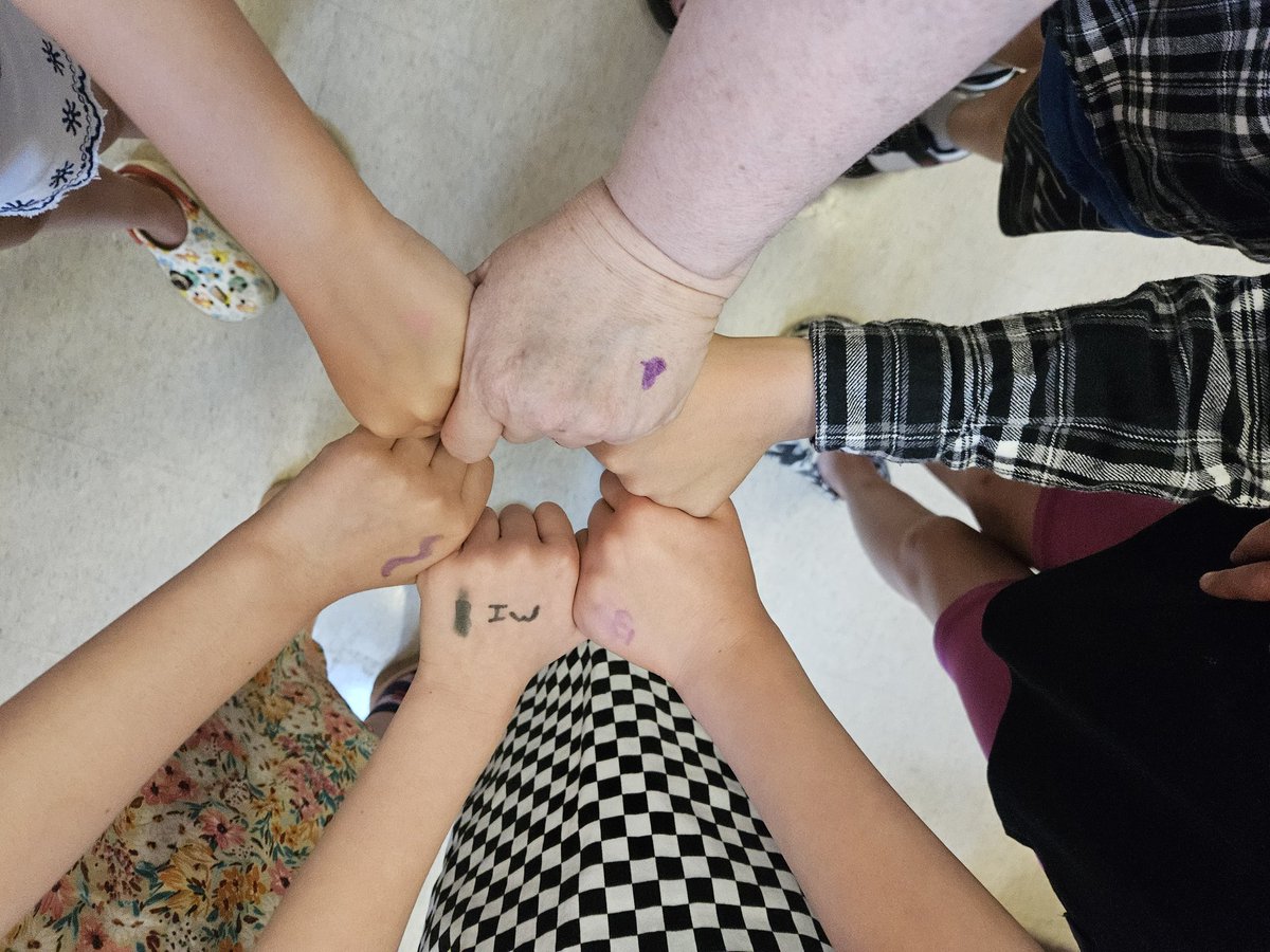 Mrs. T. Johnson π¨π¦ (@johnsonsjuniors) on Twitter photo And that's a wrap. Lessons learned. Connections made. Year 30. Made it! <a href="/RegPublicSchool/">Regina Public Schools</a> <a href="/macneillrps/">MacNeill School</a> And that's a wrap. Lessons learned. Connections made. Year 30. Made it! <a href="/RegPublicSchool/">Regina Public Schools</a> <a href="/macneillrps/">MacNeill School</a>