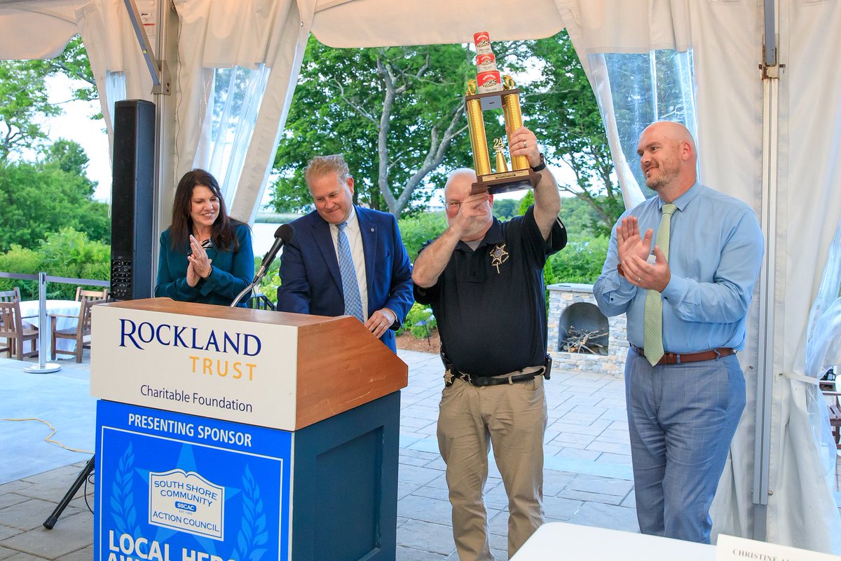 MatMuratore's tweet photo. Had a blast as a co-mc with State Rep. @kathylanatra at @SSCAC 39th Annual Local Heroes event. #Congratulations to the inspiring award recipients. #thankyouformakingadifference
Photos courtesy of Denise Maccaferri Photography https://t.co/aYlZMak68f