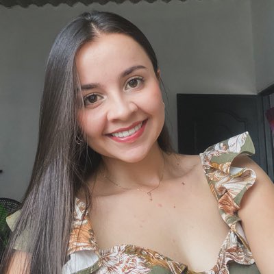 LauraPL55's tweet photo. #NuevaFotoDePerfil https://t.co/bj27IVz3rV