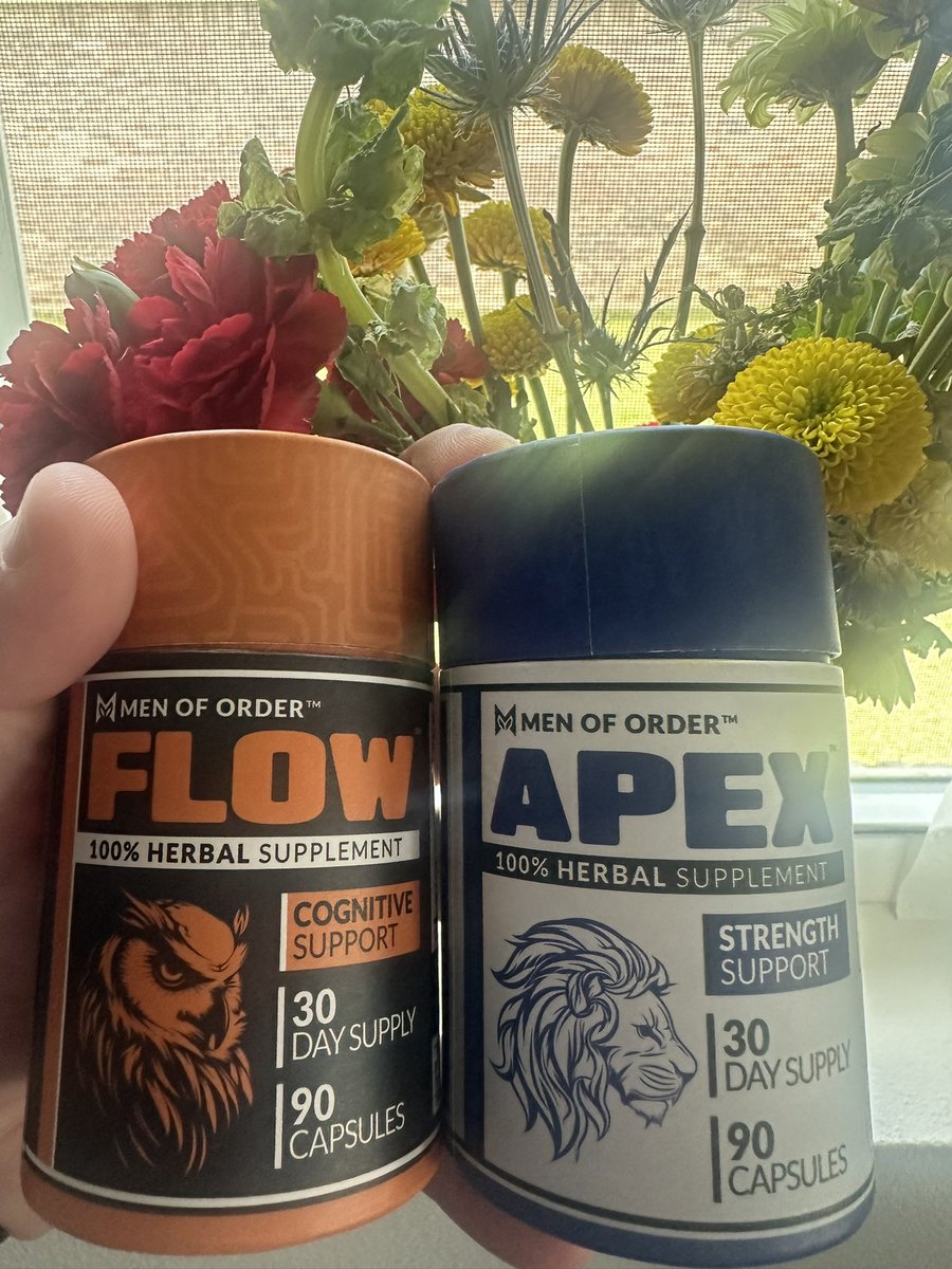 JimmieDoss's tweet image. When wifey wants to eat keto it is my duty &amp;amp; pleasure to help facilitate delicious healthy food! Shrimp &amp;amp; cod cauliflower rice bowl on the menu! Invest in your #health, in the gym, the kitchen, &amp;amp; mind with a side of #MasterFocus! #TeamWork #Hotep #Fitness #family #FlowPex