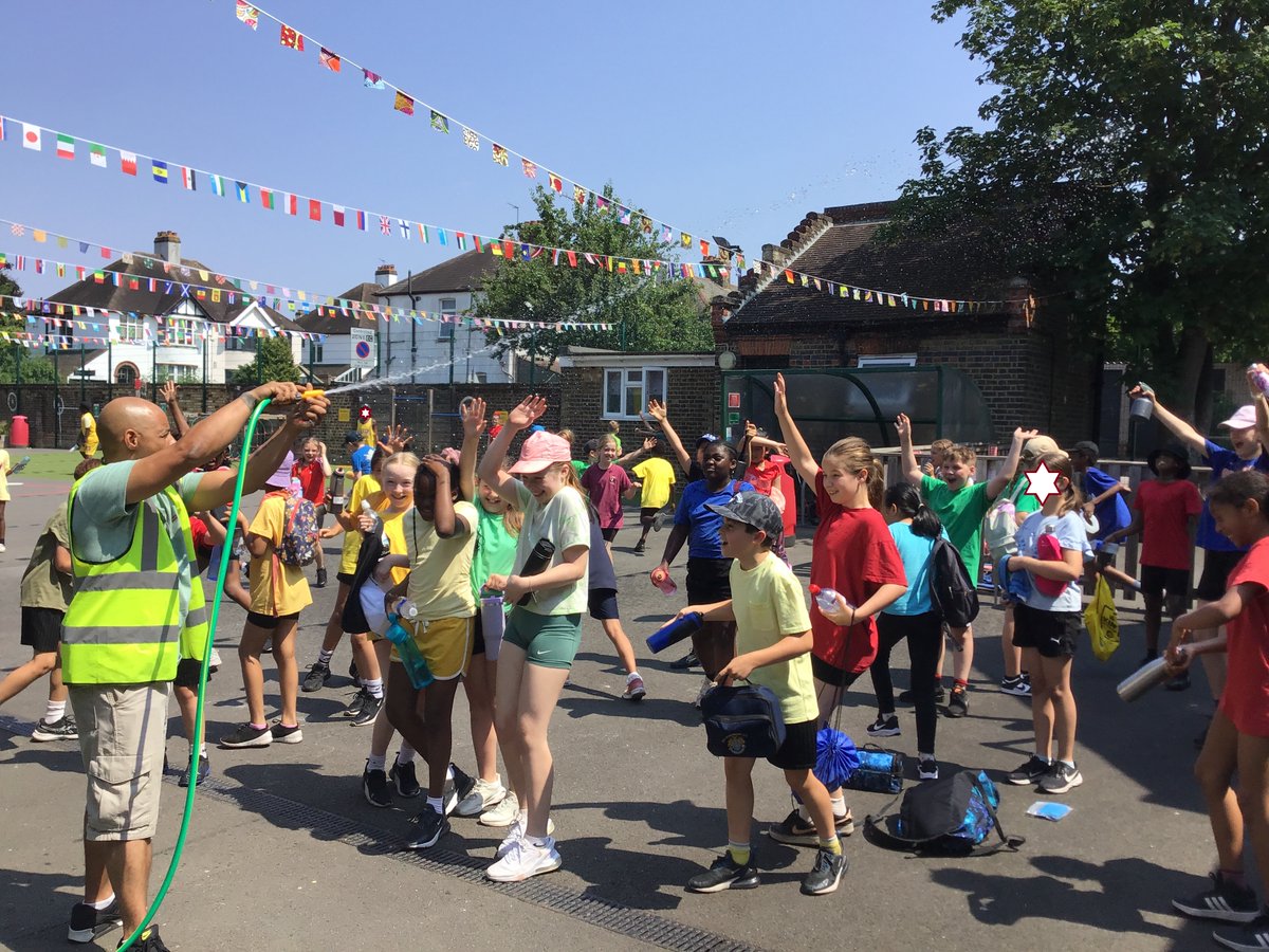 KS2 braved the summer heat today at Sutcliffe Park and performed energetically in all of their events at Sports day. The team spirit of all the classes was wonderful to see, along with resilience and enthusiasm. Mr Curtis was on hand to cool everyone down when we returned.