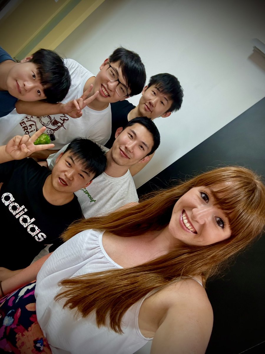 CharLenton1's tweet photo. Best three weeks of my academic career to date! Absolutely loved my time in China teaching at Guizhou University as part of their partnership with the @unilincoln! 🥰 https://t.co/NfOIEYiNgq