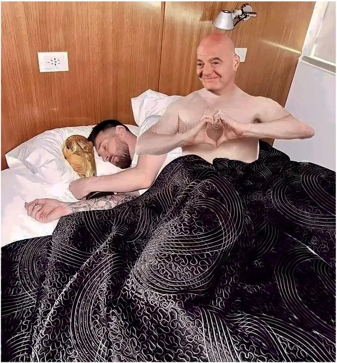 juanjuga88's tweet image. 36 partidos de Eurocopa: 6 penaltis.

7 partidos de Argentina en Qatar: 
5 penaltis.

El trofeo más corrupto de la historia del fútbol.