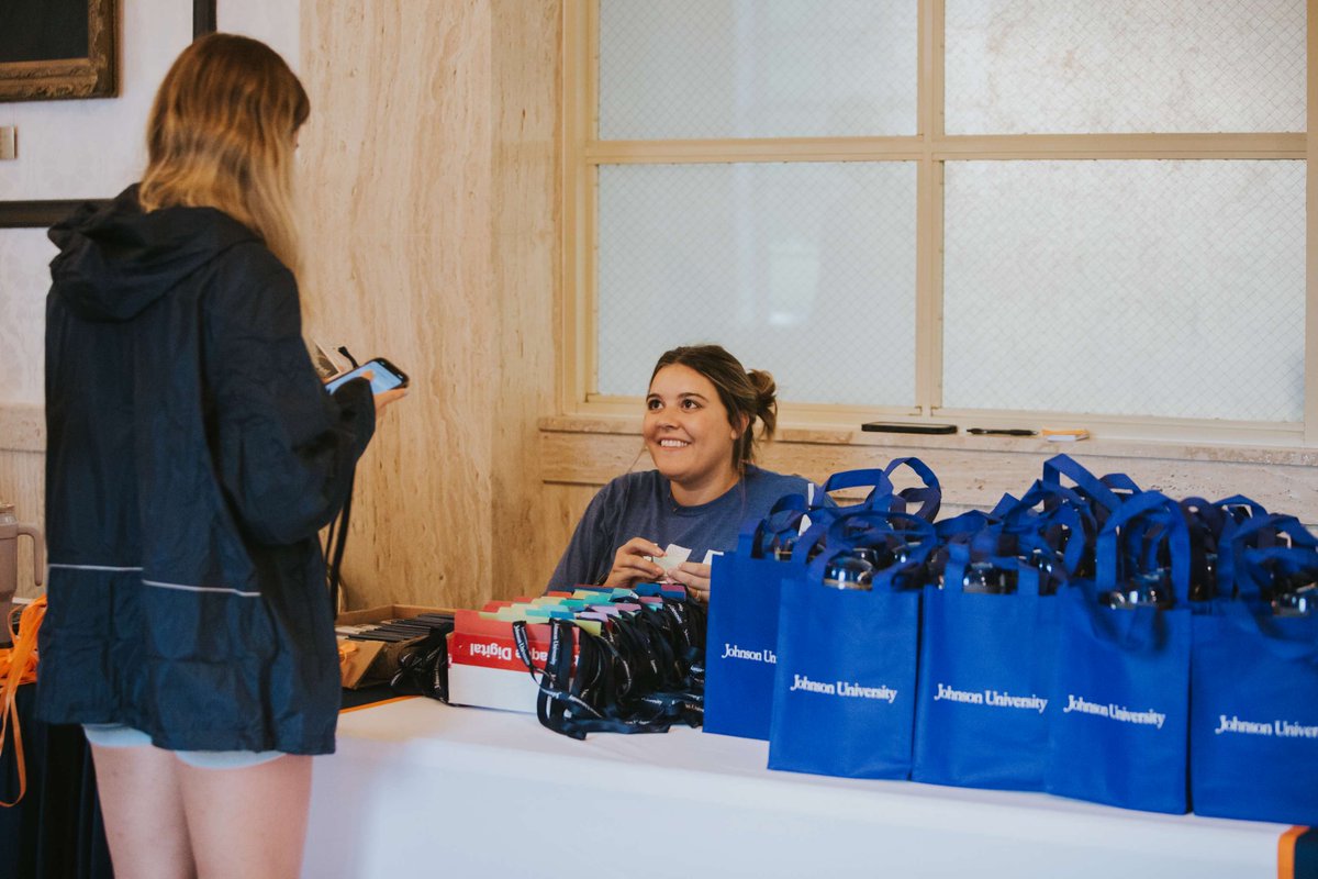 JohnsonUniv tweet media