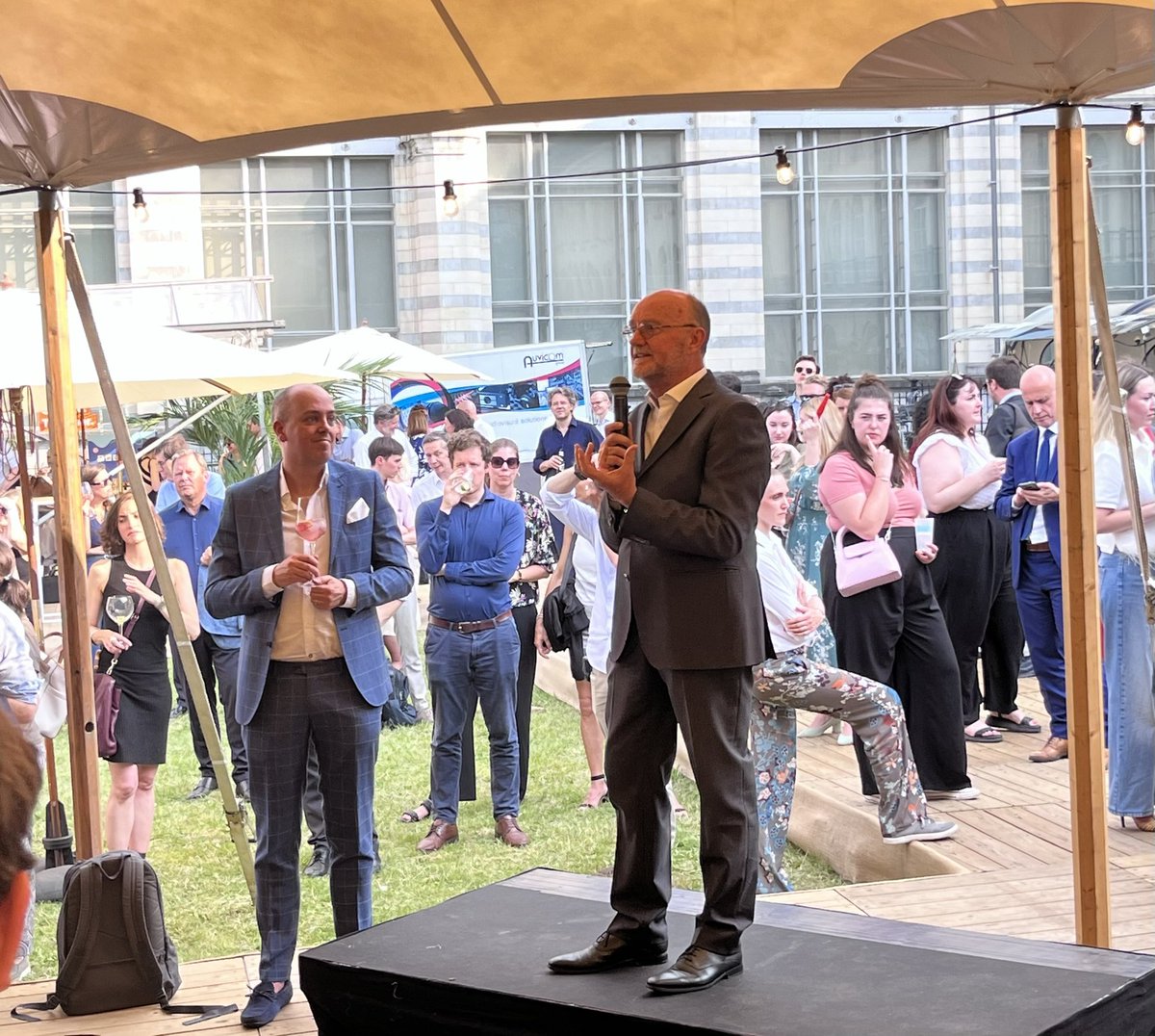 #Elintarviketeollisuus on EUn merkittävimpiä teollisuuden aloja tarjoten työtä 4,6 miljoonalle eurooppalaiselle. Ala ostaa myös 70% Euroopassa maatalouden tuotteista, tarjoaa ruokaturvaa, kasvua ja uusia innovaatiota, joita esiteltiin Brysselissä @FoodDrinkEUn #FoodFuture ’ssa.