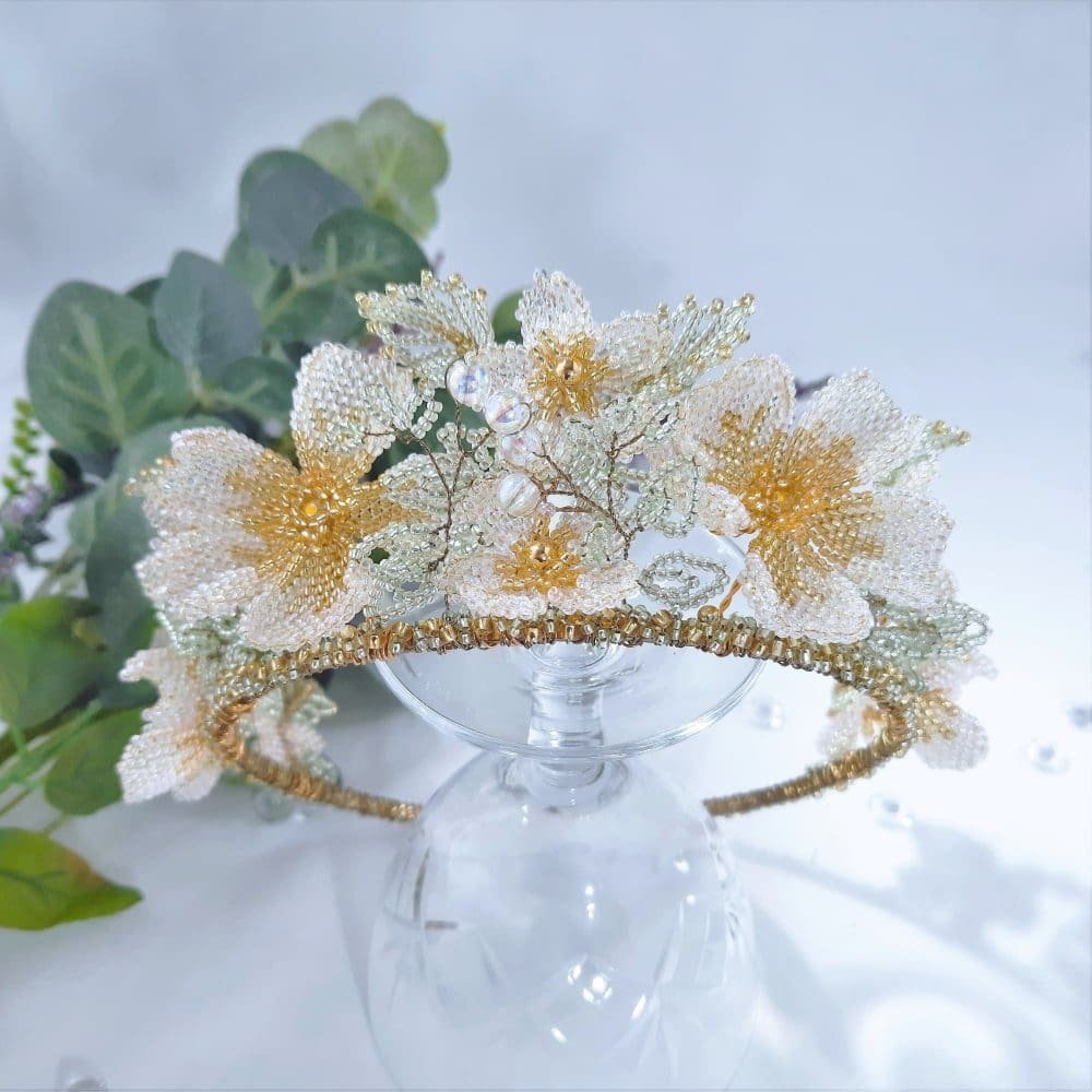 Stunningly beautiful wedding tiara for the crowning glory to a special day by <a href="/Cheryls_Jewels/">CherylsJewellery - Cheryl Jenkins</a> 
thebritishcrafthouse.co.uk/product/eterna…
#CGArtisans #EarlyBiz