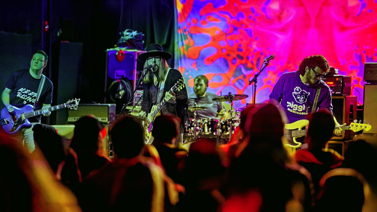 O2theband's tweet photo. Our last gig at @pyramidschemegr was an absolute hit. Let’s do it bigger and better this Friday! 🔥

Performances in store from Ficus, Carbon Decoy, and Moth Week. Lighting by PIXL8. Presented by @KickstandMI.

📸 Joe Hirschmugl https://t.co/gl9AG2J19e
