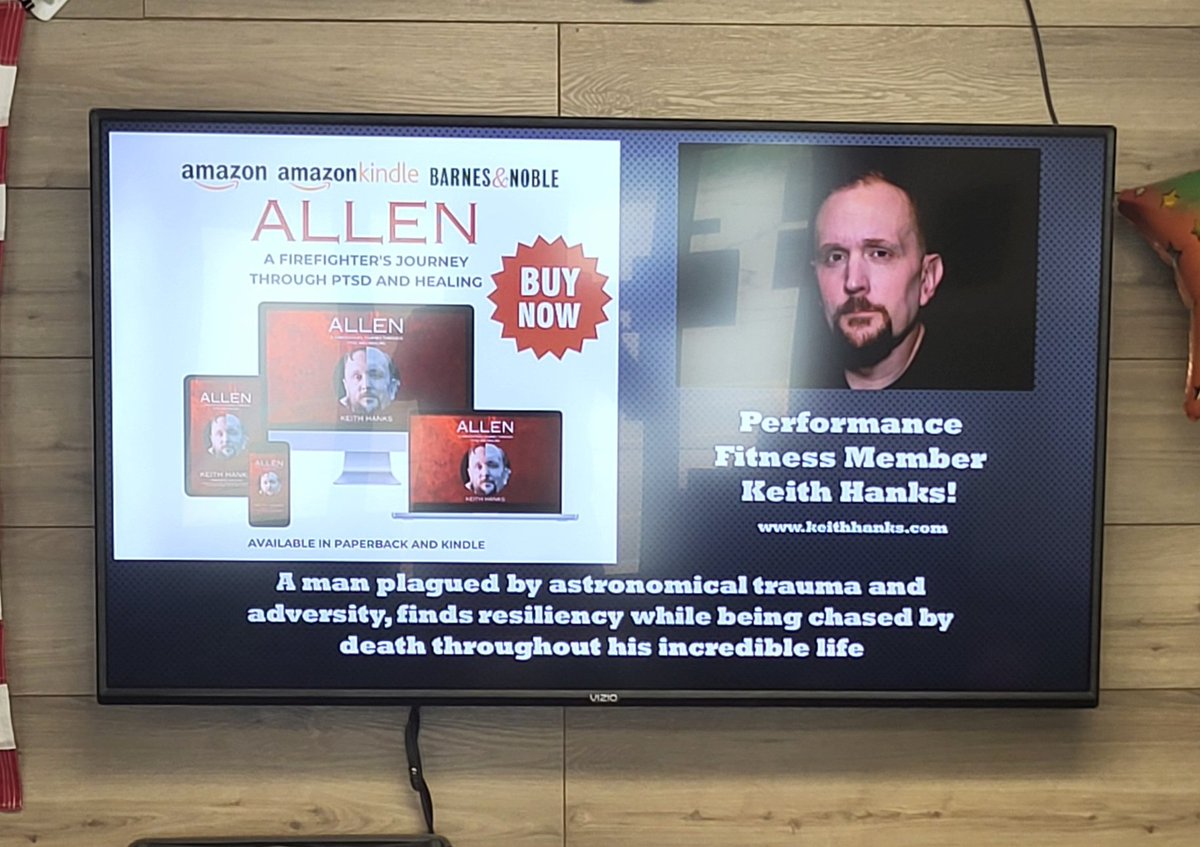 Feeling the love at  Performance Health and Fitness today!

Thanks Eric Wall!

What a feeling.

Much love.

#traumaticstrength #posttraumaticgrowth #firstresponders #author #gymmotivation