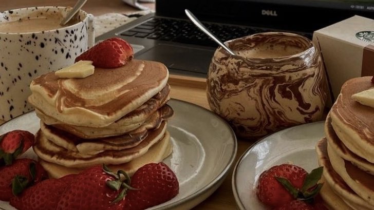 malusokay's tweet photo. in the mood for pancakes 🥞 https://t.co/q3ogoxpdEA