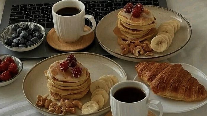 malusokay's tweet photo. in the mood for pancakes 🥞 https://t.co/q3ogoxpdEA