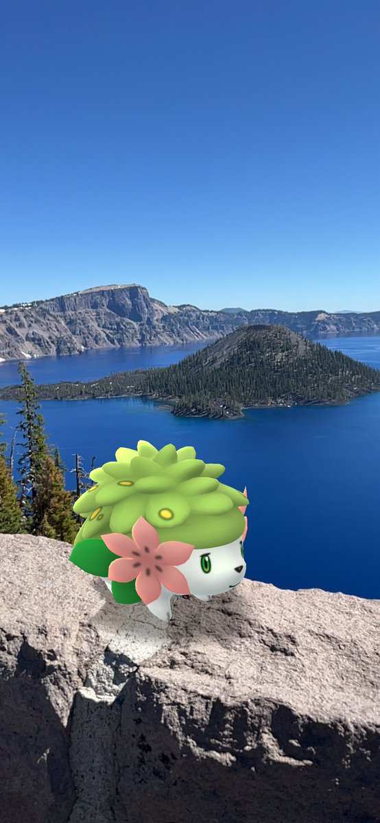 Benjigecko3's tweet photo. Hiking with Shaymin! At Crater Lake, GO! https://t.co/olqzpX7MAZ