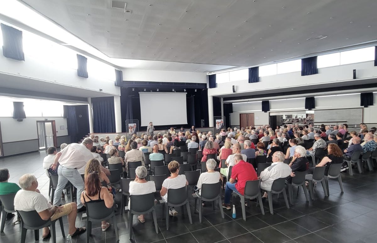 🫶🏻 Réunion publique ce soir à #mimizan

Échanges riches pour une mobilisation maximale en faveur du #NouveauFrontPopulaire

Dimanche 30 juin on se mobilise pour faire barrage à l’extrême droite ! 🌹🗳️ ✊🏻

#legislatives2024 
#landes 
#circo4001