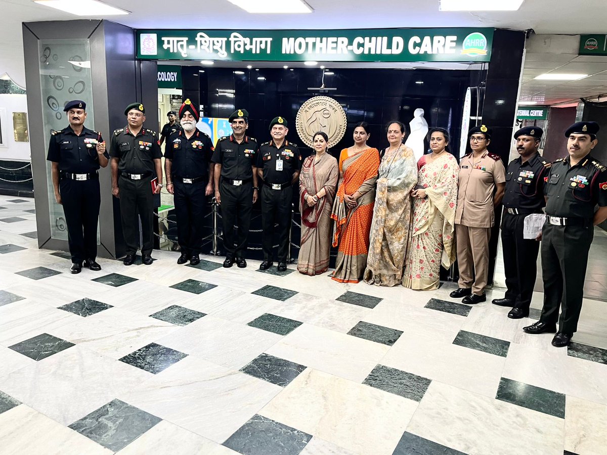 #LtGenUpendraDwivedi #VCOAS, along with #MrsSunitaDwivedi, Vice President #AWWA, visited the Army Hospital Research &amp; Referral #AHRR at #DelhiCantt. He was updated on the medical care facilities being provided to the patients &amp; ongoing infrastructure development. They interacted