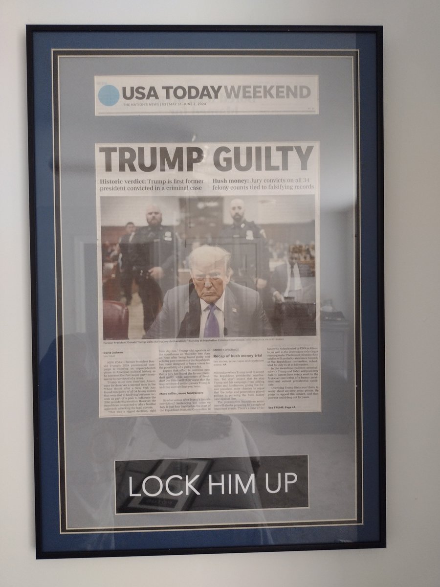 feartheNERD's tweet photo. @RcurryDumpTrump @Eva_eva_P @DougWahl1 Preserve History with a Custom-Framed USA Today Edition! The Perfect gift for the Democrat that has everything. Visit https://t.co/5vWP3r545r to purchase your moment in history today! https://t.co/TpNvTbBQal
