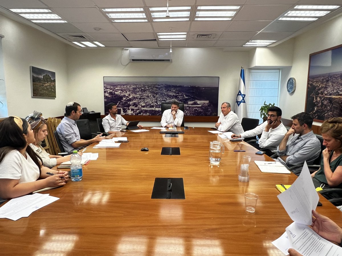 בצלאל סמוטריץ' tweet media