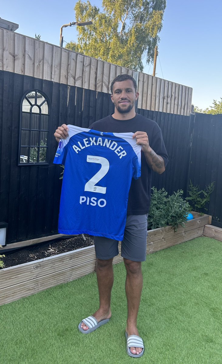 A huge thank you to <a href="/cheye_alex2/">Cheye Alexander</a> for very kindly donating a matchworn shirt for me to auction off for the <a href="/as9foundation/">Adam Stansfield foundation</a> please reply or DM me with a bid. Ends Tuesday 8PM.
Cheye will personally sign the shirt to the winner ✍️ #Gills 
<a href="/TheGillsFC/">Gillingham FC</a> <a href="/KentOnlineGills/">Luke Cawdell</a>