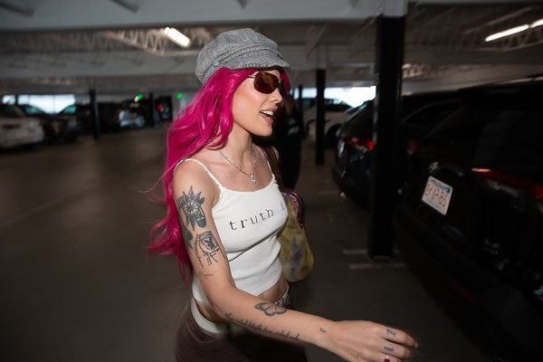 halsey tweet media