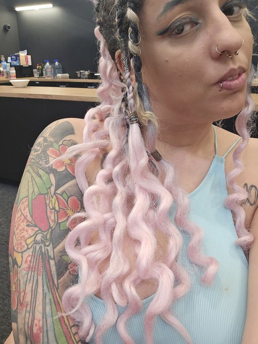 Je trouve qu'on ne me voie pas assez sur les r&eacute;seaux. - Lo. https://t.co/65eIgcZUFU<a href="/tag/stripchat"class="tags"><span>#stripchat</span></a><a href="/tag/stripchatlive"class="tags"><span>#stripchatlive</span></a>