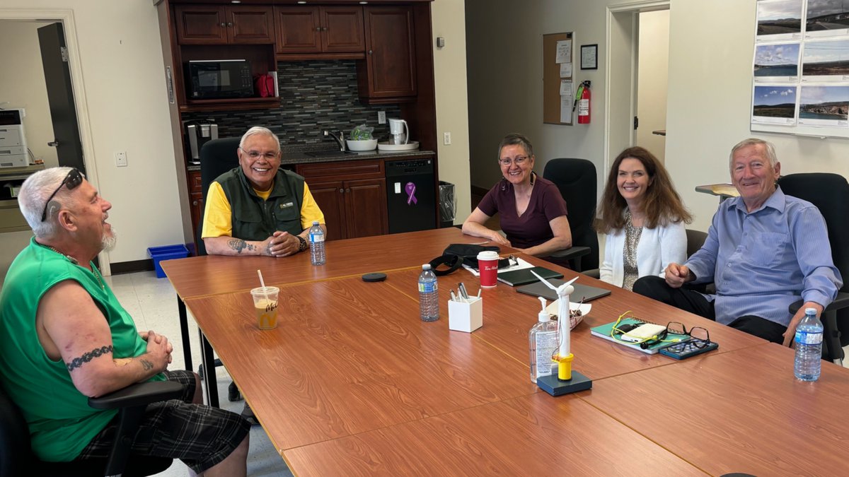At the Stephenville Community Office, we're always delighted to welcome our community members for a tea, coffee, and a friendly chat! 

#CommunityFirst #OpenDoor #CommunityOffice  #Welcome