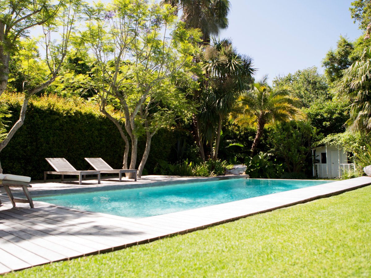 Transform your backyard into a paradise with our exquisite luxury swimming pools! To find out more information, click the link here:
chemsol.co.uk/services/luxur…

-
#swimmingpool #luxurypool #northwales #chemsol