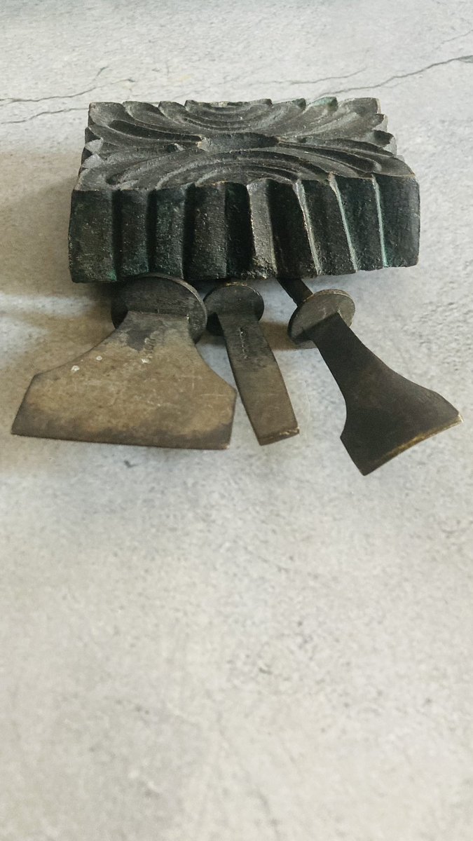 InfoAffair's tweet image. Some more Antique book binding tools. Decorative steel tools with missing wooden handles, but still full of character.?Marked High Holborn London. £20 set of 3. Looking for a creative home. Who wants them?
 #crafttools #antiquetools #bookbindingtool  #traditionaltools